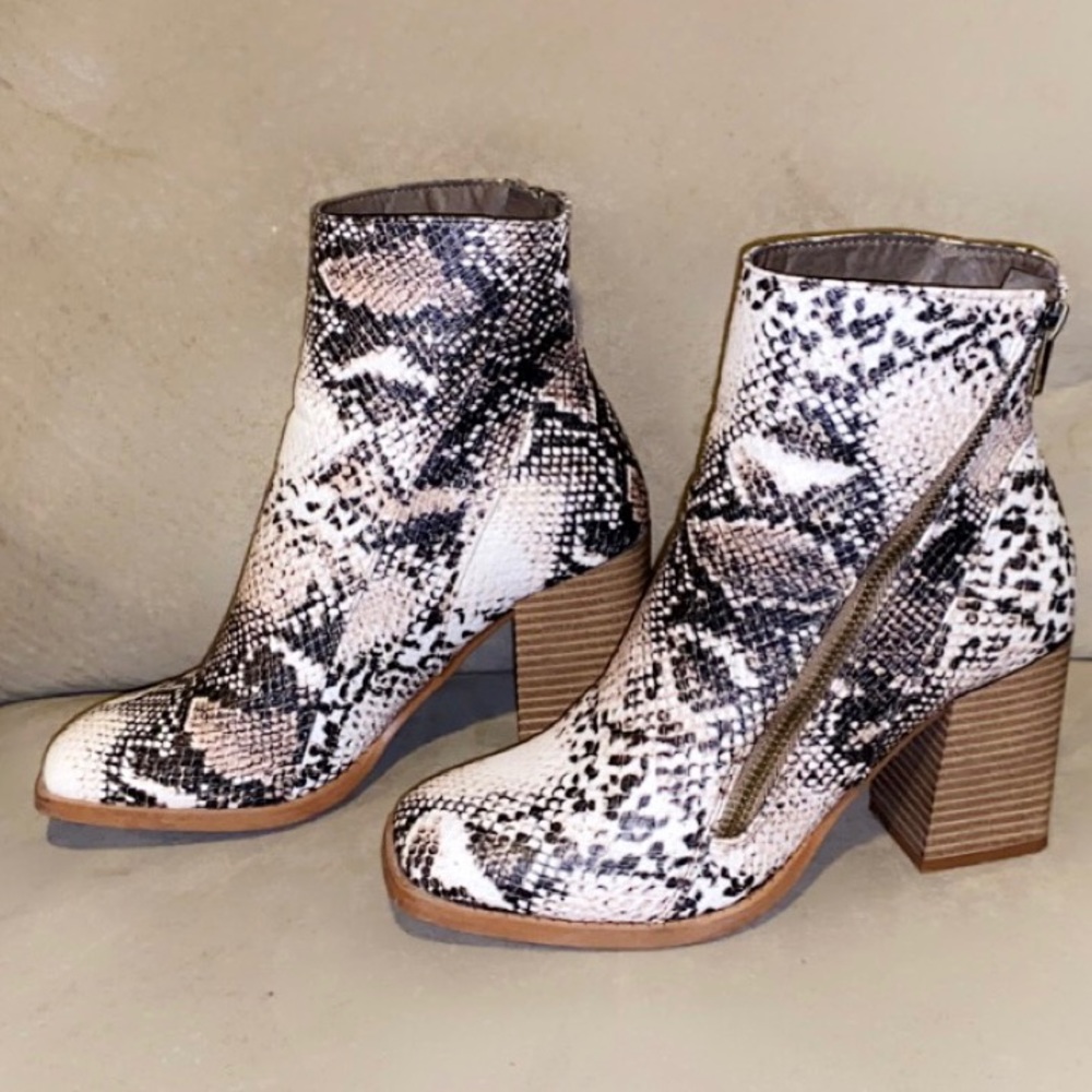 Snake Skin Print Heeled Boots View 3